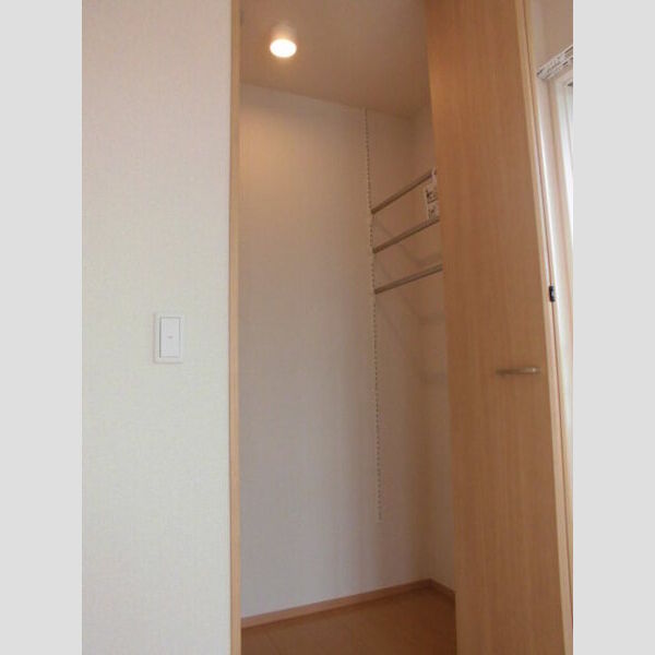 収納 (ウォークインクローゼット)