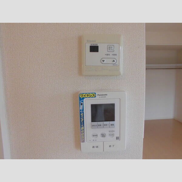 その他設備 (テレビインターホン・給湯)