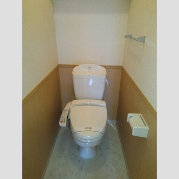 トイレ (温水洗浄暖房便座)