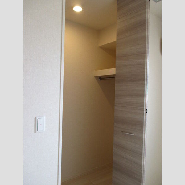 収納 (ウォークインクローゼット)