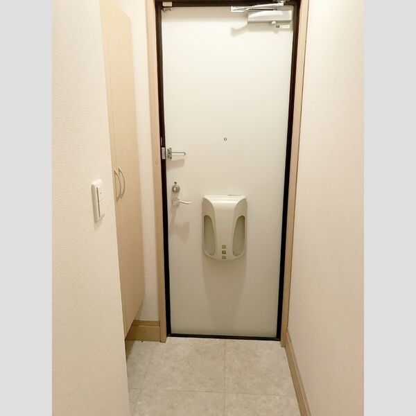 玄関 (玄関入口)