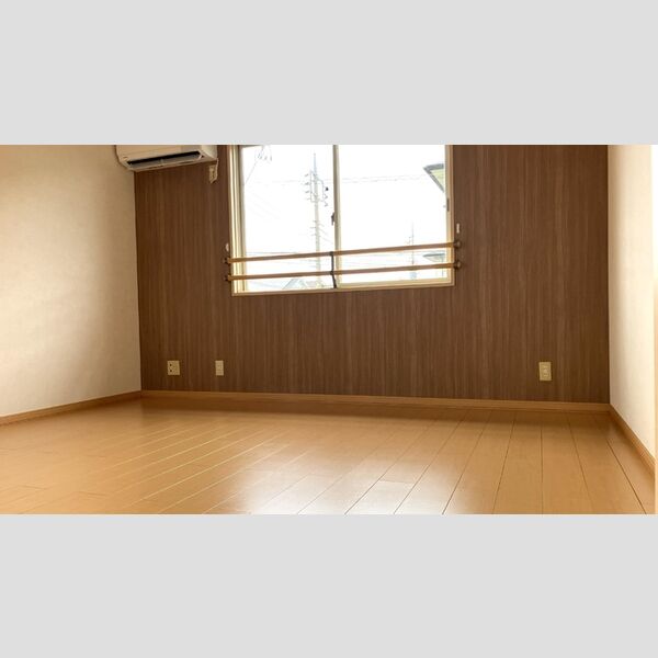 その他 (洋室8帖)