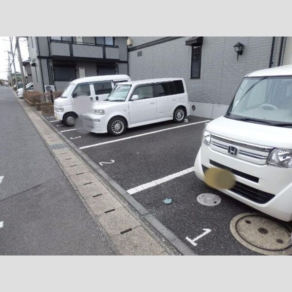 駐車場 (駐車場)