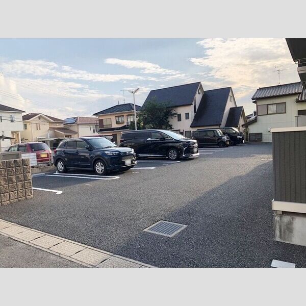 駐車場 (駐車場)