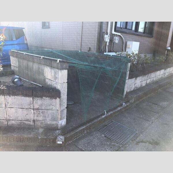 現地周辺 (ゴミ置き場)