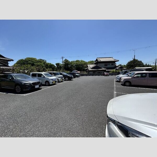 駐車場 (駐車場)