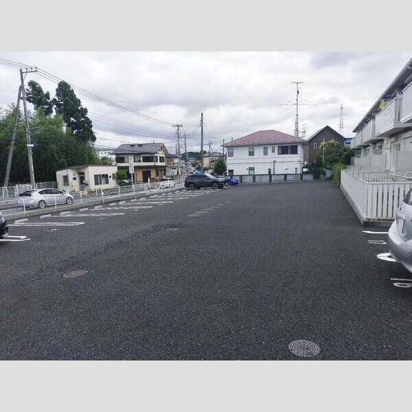 駐車場 (駐車場)