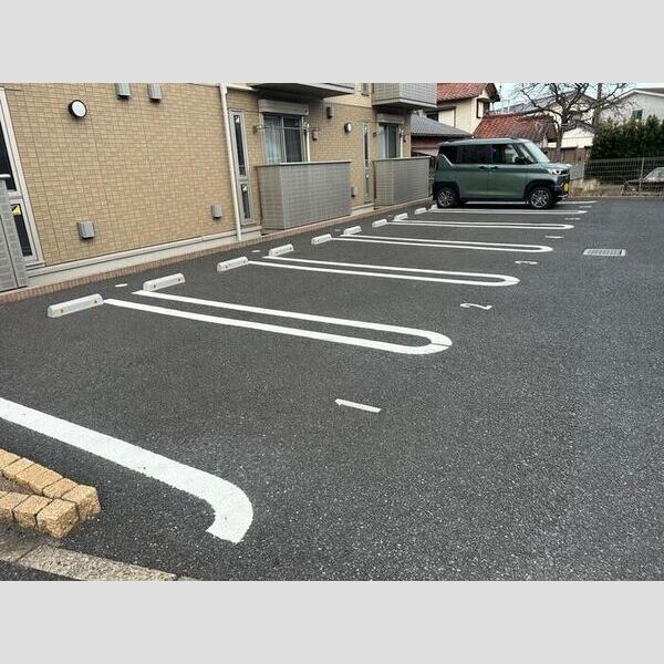 駐車場 (駐車場)