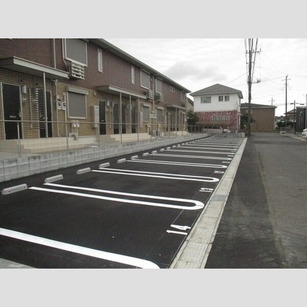 駐車場 (敷地内駐車場)