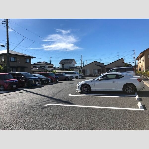 駐車場 (駐車場)