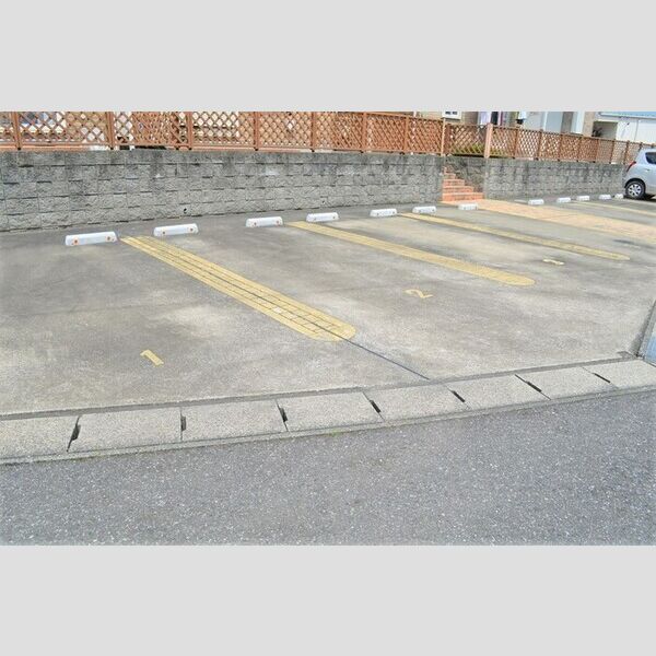 駐車場 (駐車場)