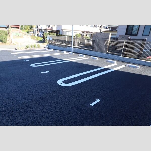駐車場 (駐車場)