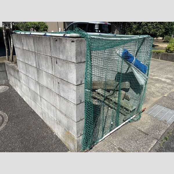 現地周辺 (ゴミ置き場)