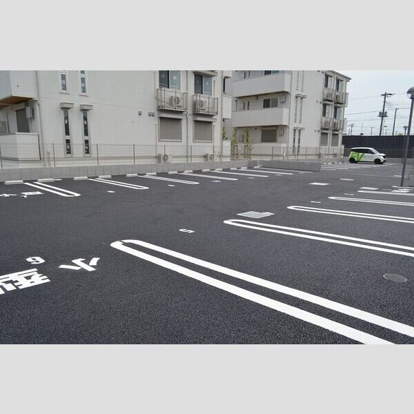 駐車場 (駐車場)