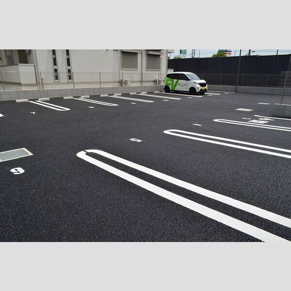駐車場 (駐車場)