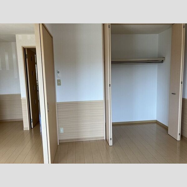 その他 (洋室①)