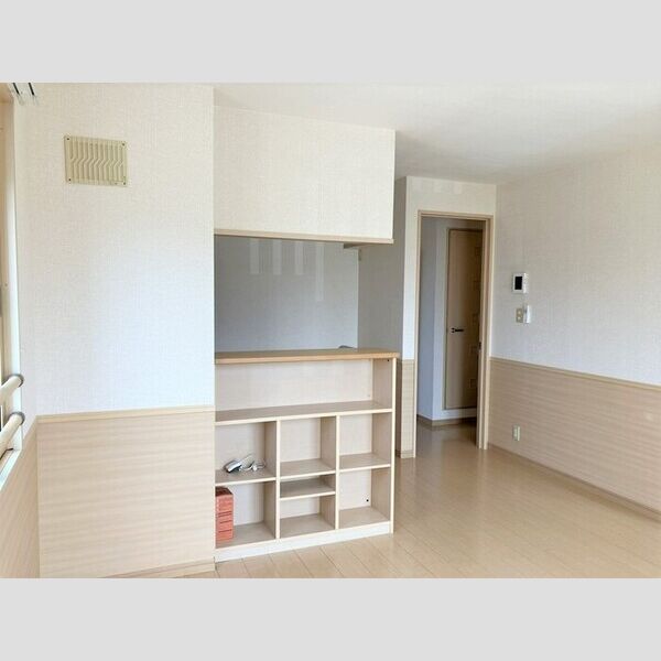 居室・リビング (リビングダイニング(別角度))