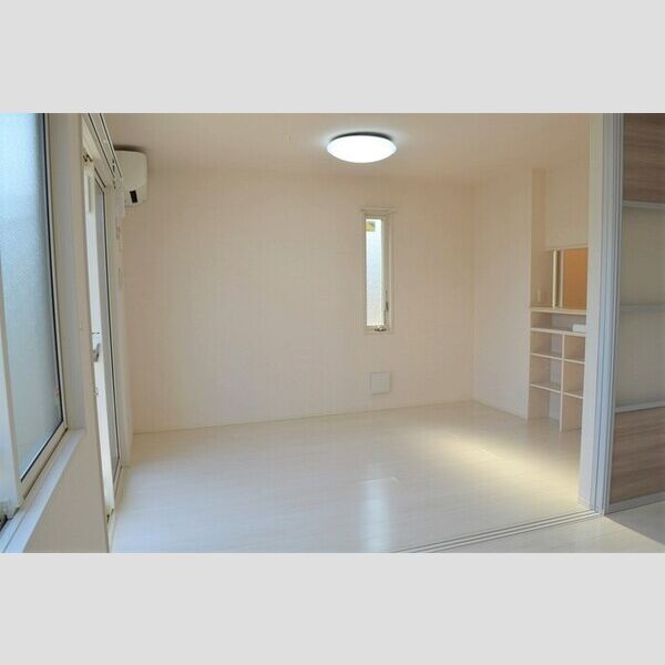 その他 (洋室(別角度))