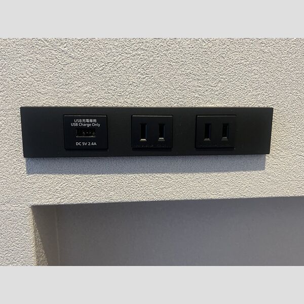 その他 (USBコンセント)