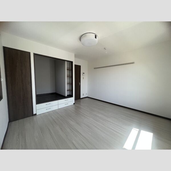 居室・リビング (洋室全体)