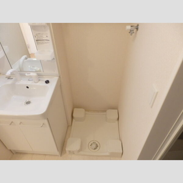 その他 (洗濯機置き場)