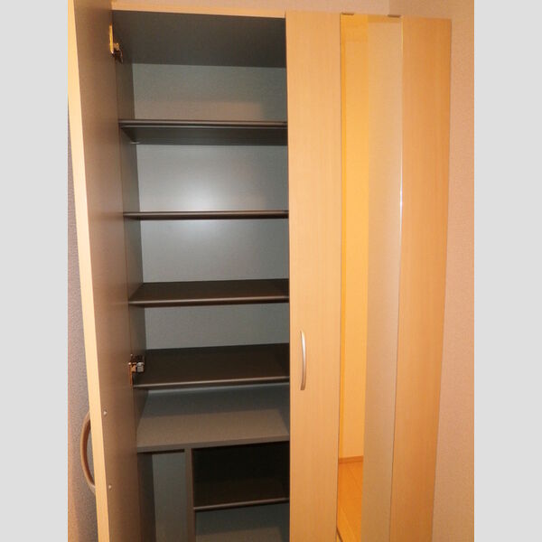 玄関 (101シューズBOX)