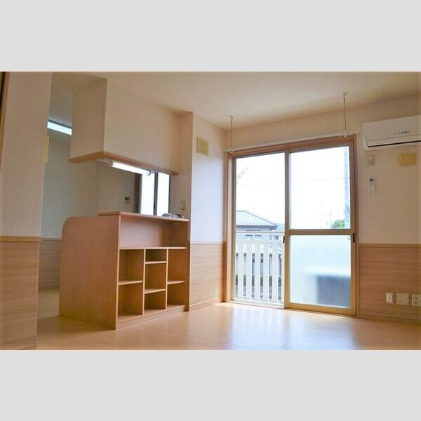 居室・リビング (リビングダイニング(別角度))