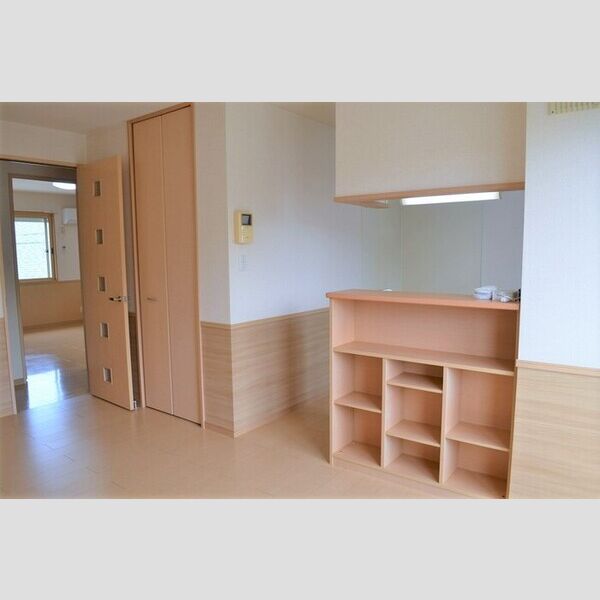 居室・リビング (リビングダイニング(別角度))