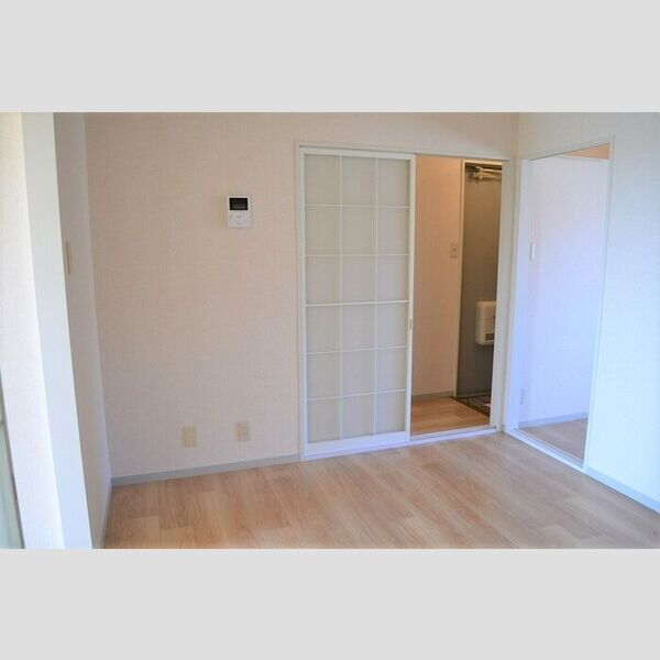 居室・リビング (ダイニングキッチン)