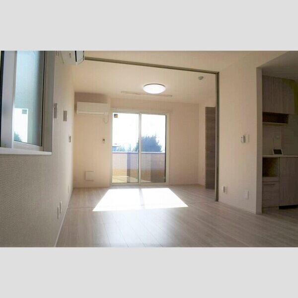 居室・リビング (リビングダイニング(別角度))