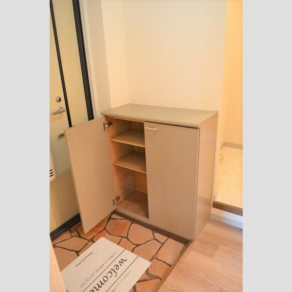 玄関 (シューズボックス有り)