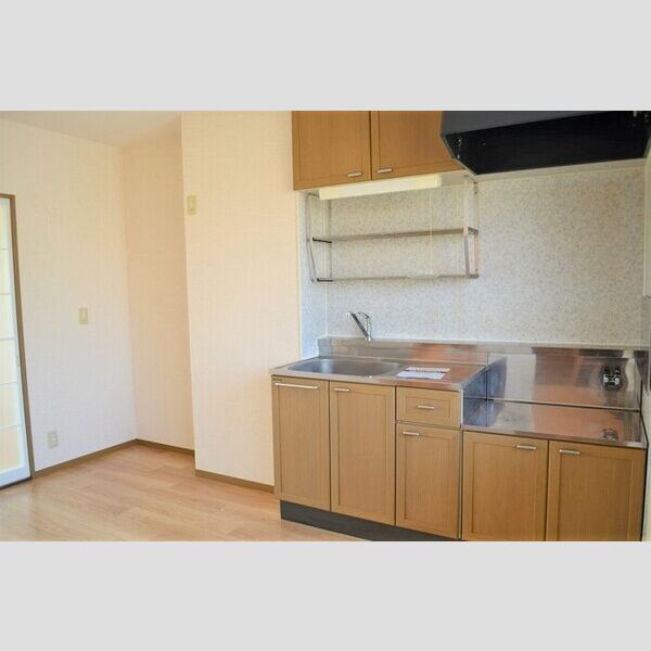 居室・リビング (ダイニングキッチン(別角度))