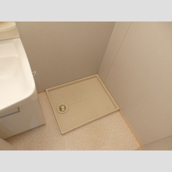 その他 (洗濯機置き場)