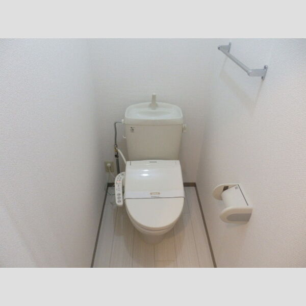 トイレ (温水洗浄暖房便座)