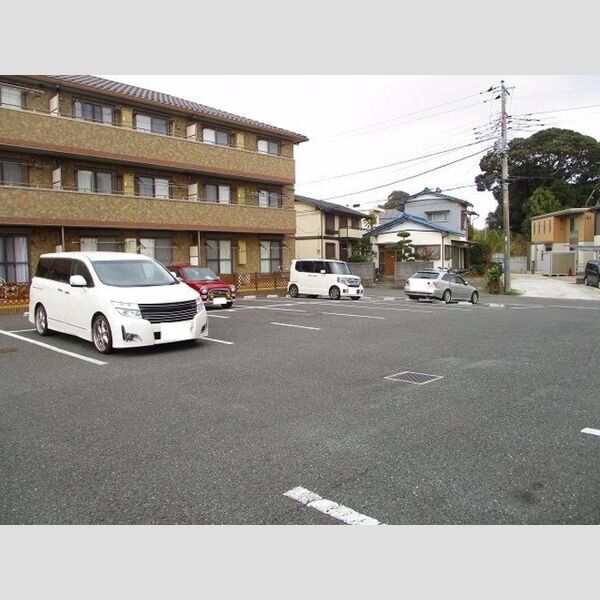 駐車場 (駐車場)