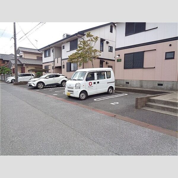 駐車場 (駐車場)