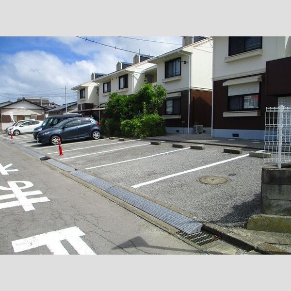 駐車場 (駐車場)