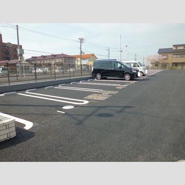 駐車場 (駐車場)