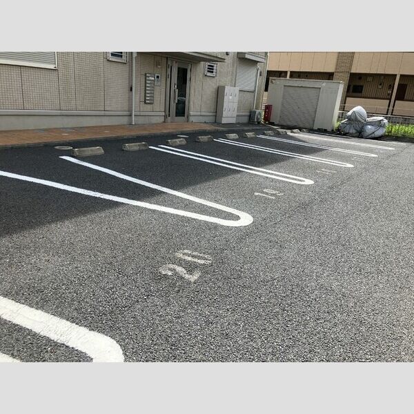 駐車場 (駐車場)