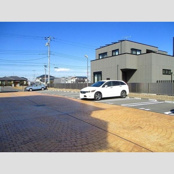 駐車場 (駐車場)
