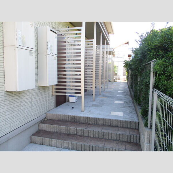 エントランス (エントランス)