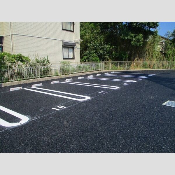 駐車場 (駐車場)