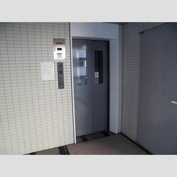 現地周辺 (エレベーター)