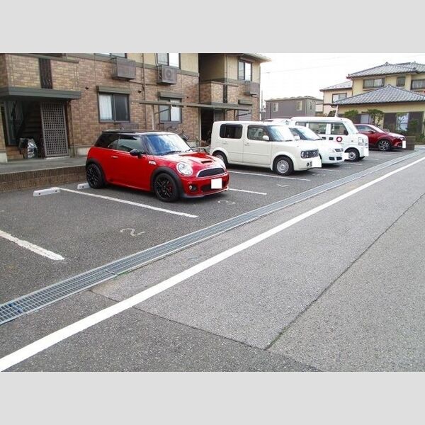 駐車場 (駐車場)