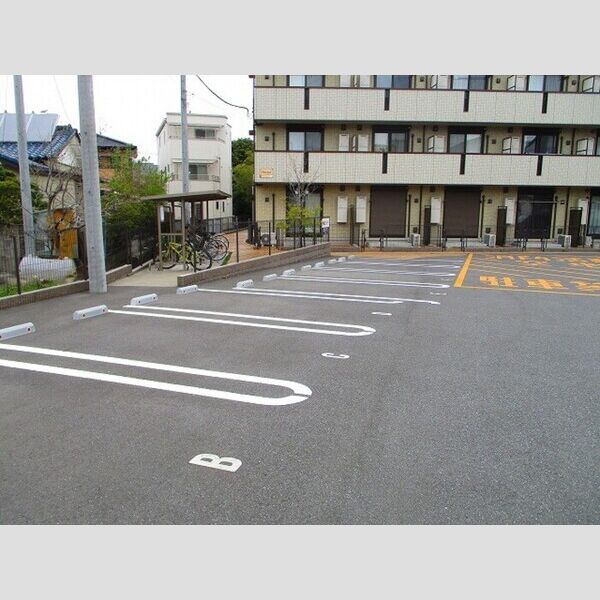 駐車場 (駐車場)