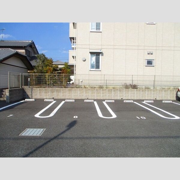 駐車場 (駐車場)