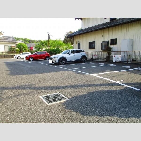 駐車場 (駐車場)