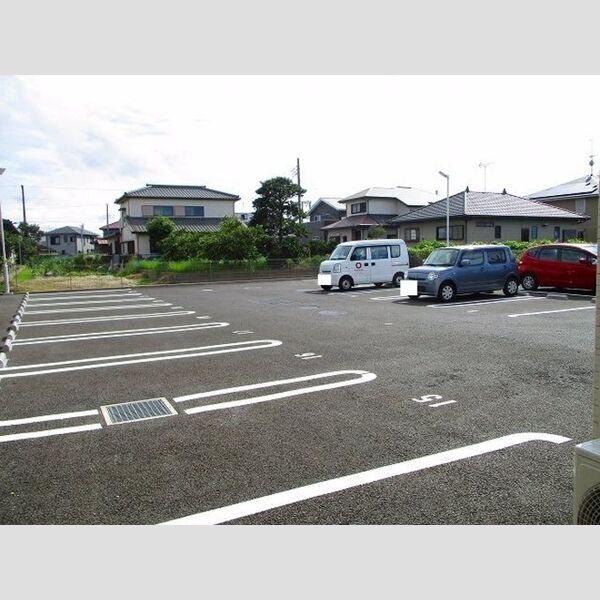駐車場 (駐車場)