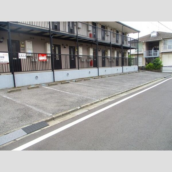 駐車場 (駐車場)