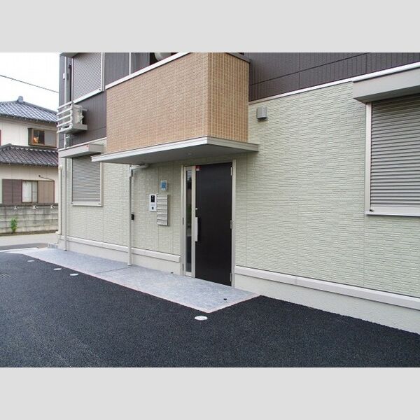 エントランス (エントランス)